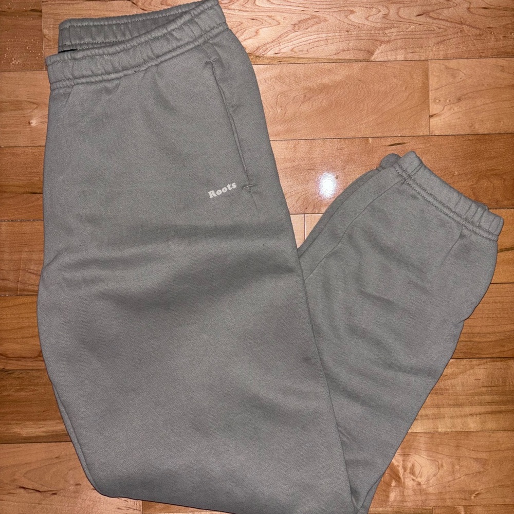 roots sweatpants